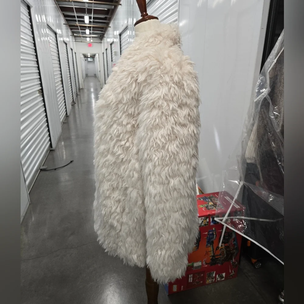 Dylan Los Angeles Faux Fur Shaggy Coat | Cream White | Size Small | NWT - Picture 2 of 10